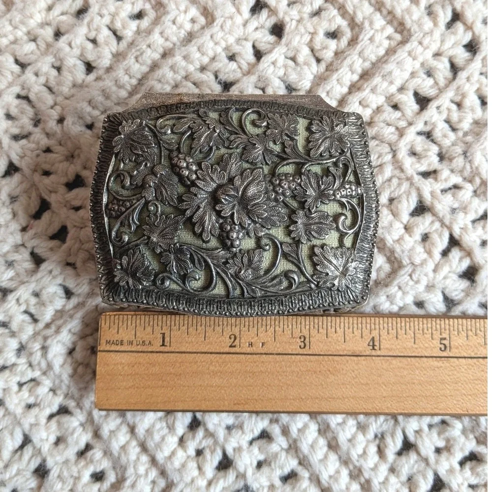 Vintage Holiday Imports Silverplate Trinket Box Grapevine Filigree Japan Green